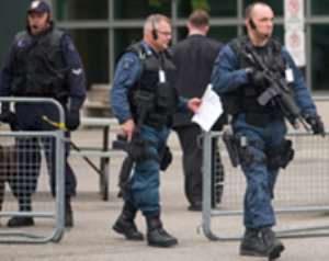 Canada terror inquiry looks abroad